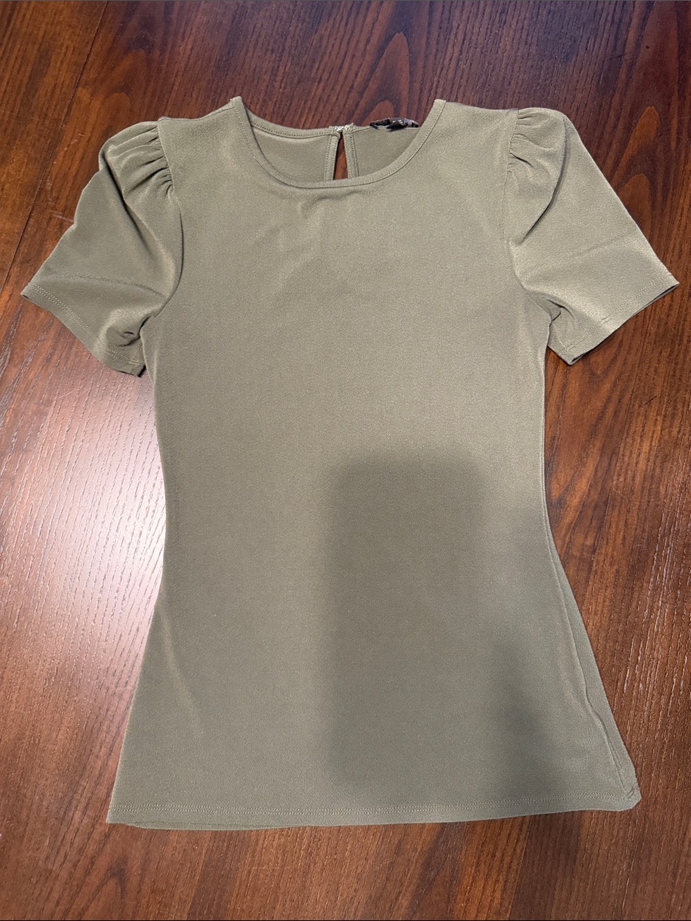 Express Olive Puff Sleeve Short Sleeve Tee
